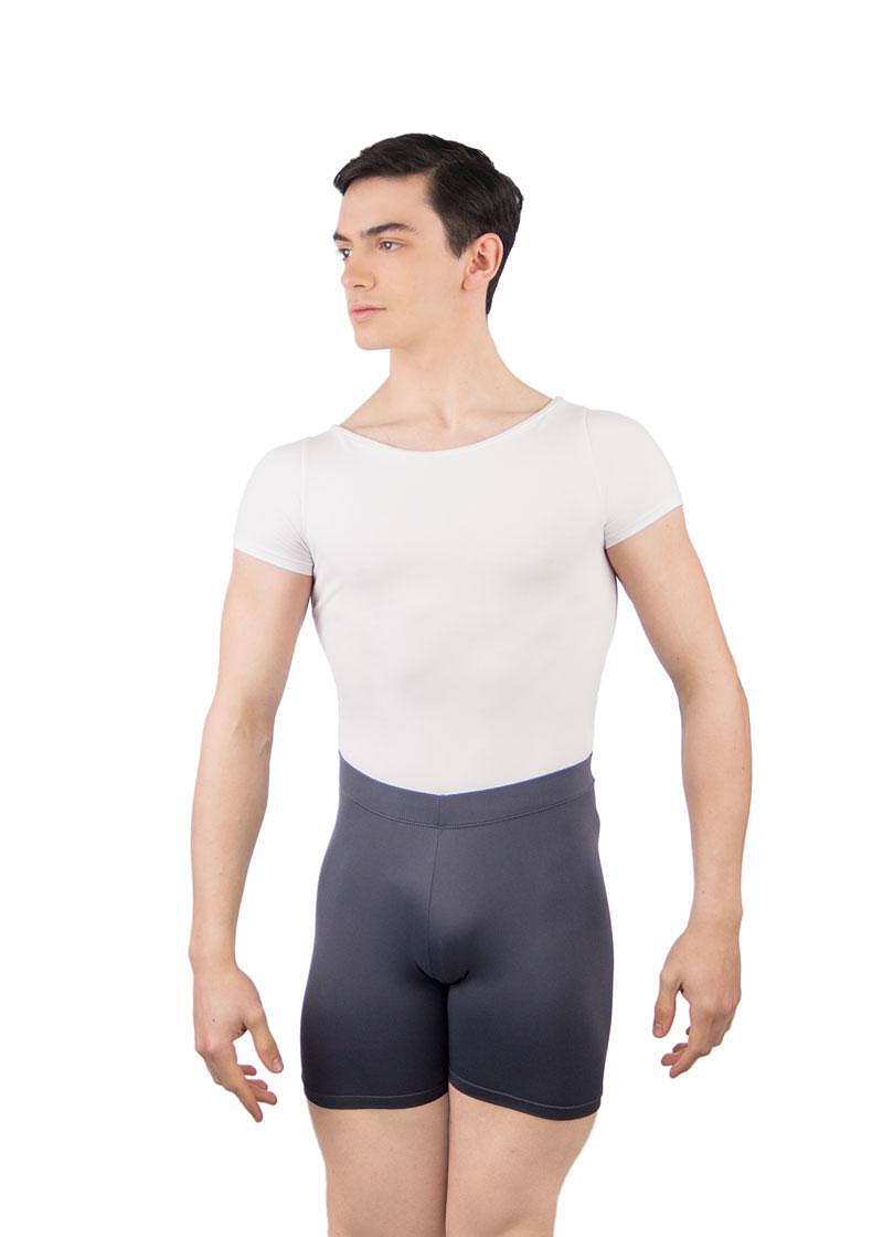 Pantaloni scurți, Avelino