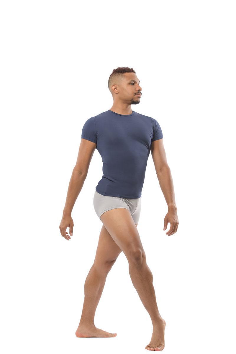Pantaloni scurți, Elia